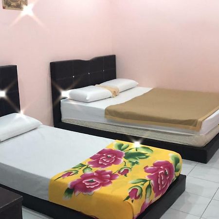 Mikraj Hotel Kampung Kuala Besut Ngoại thất bức ảnh