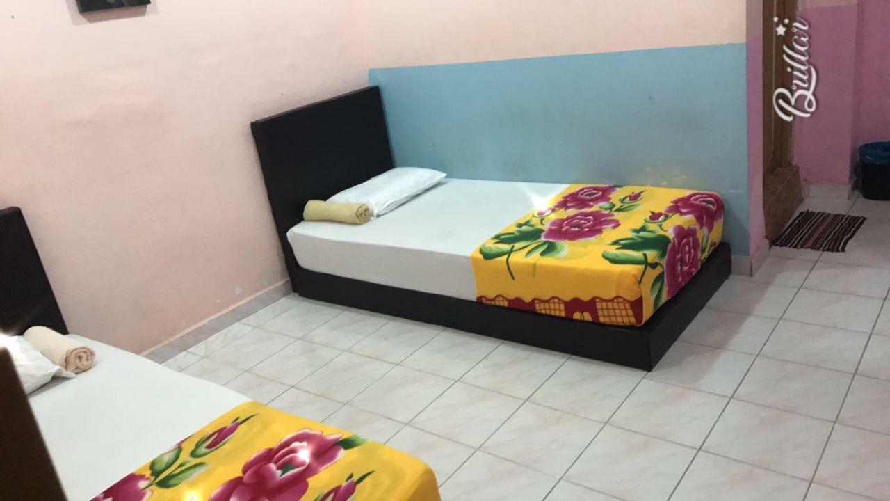 Mikraj Hotel Kampung Kuala Besut Ngoại thất bức ảnh
